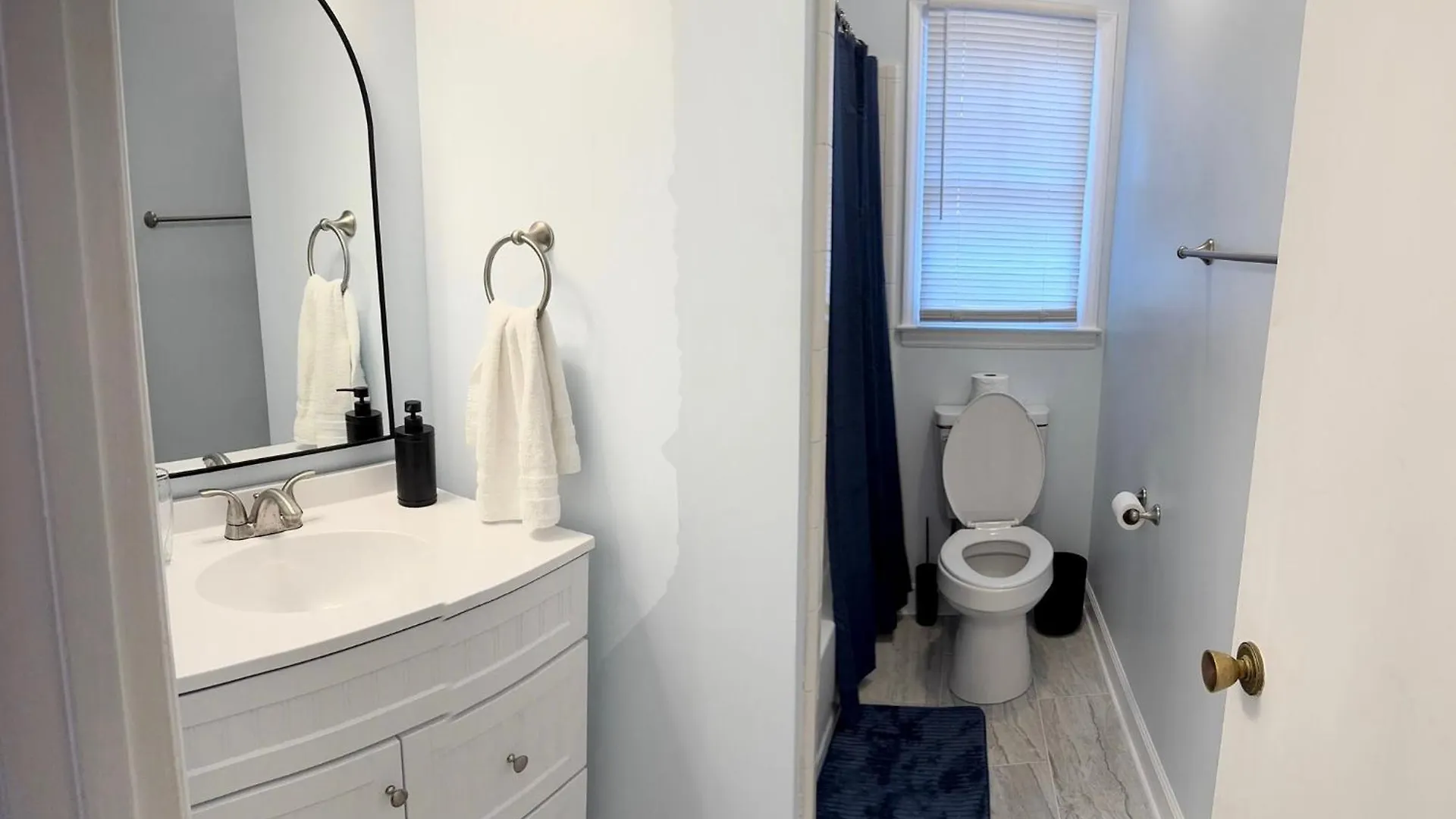 New! Special Rate For First Bookings! 2 Bedroom Charlotte