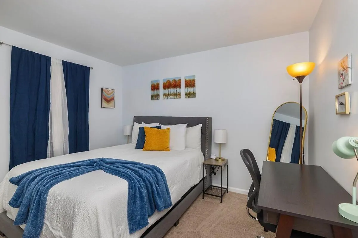 New! Special Rate For First Bookings! 2 Bedroom Charlotte