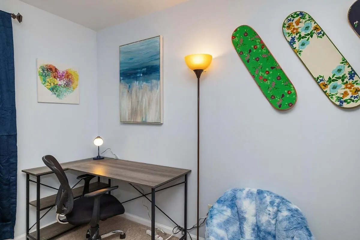 New! Special Rate For First Bookings! 2 Bedroom Charlotte